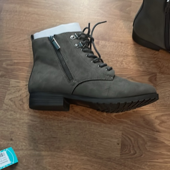 Market & Spruce Adair Booties - Picture 5 of 7